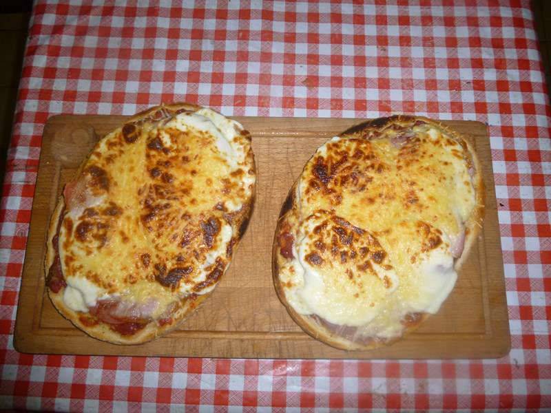 pizzas